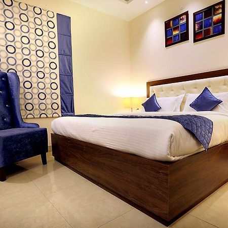Hotel Rk Grande لوديانا الغرفة الصورة